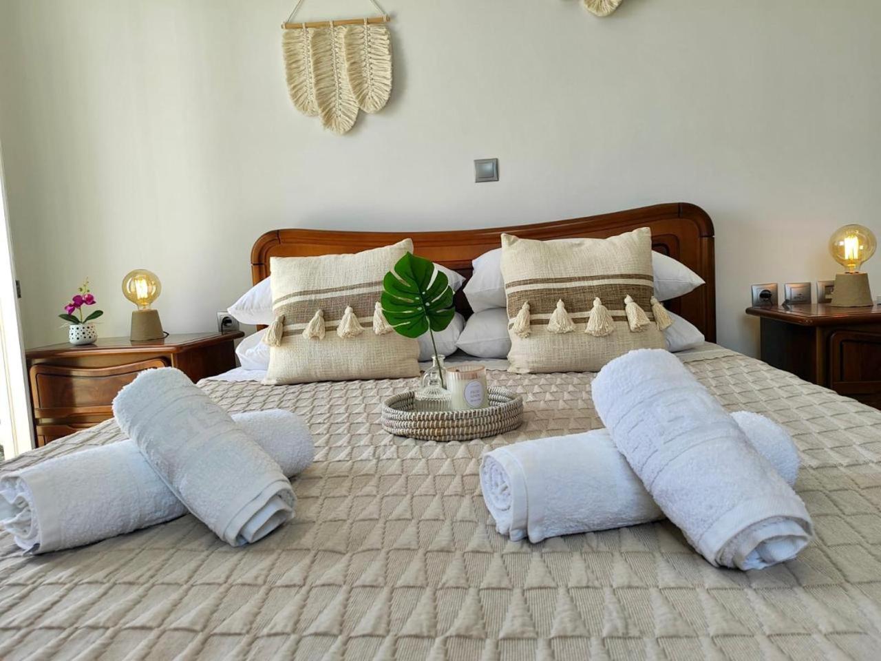 Theasis Apartments Adamantas  Bagian luar foto