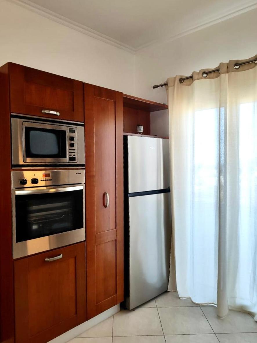 Theasis Apartments Adamantas  Bagian luar foto